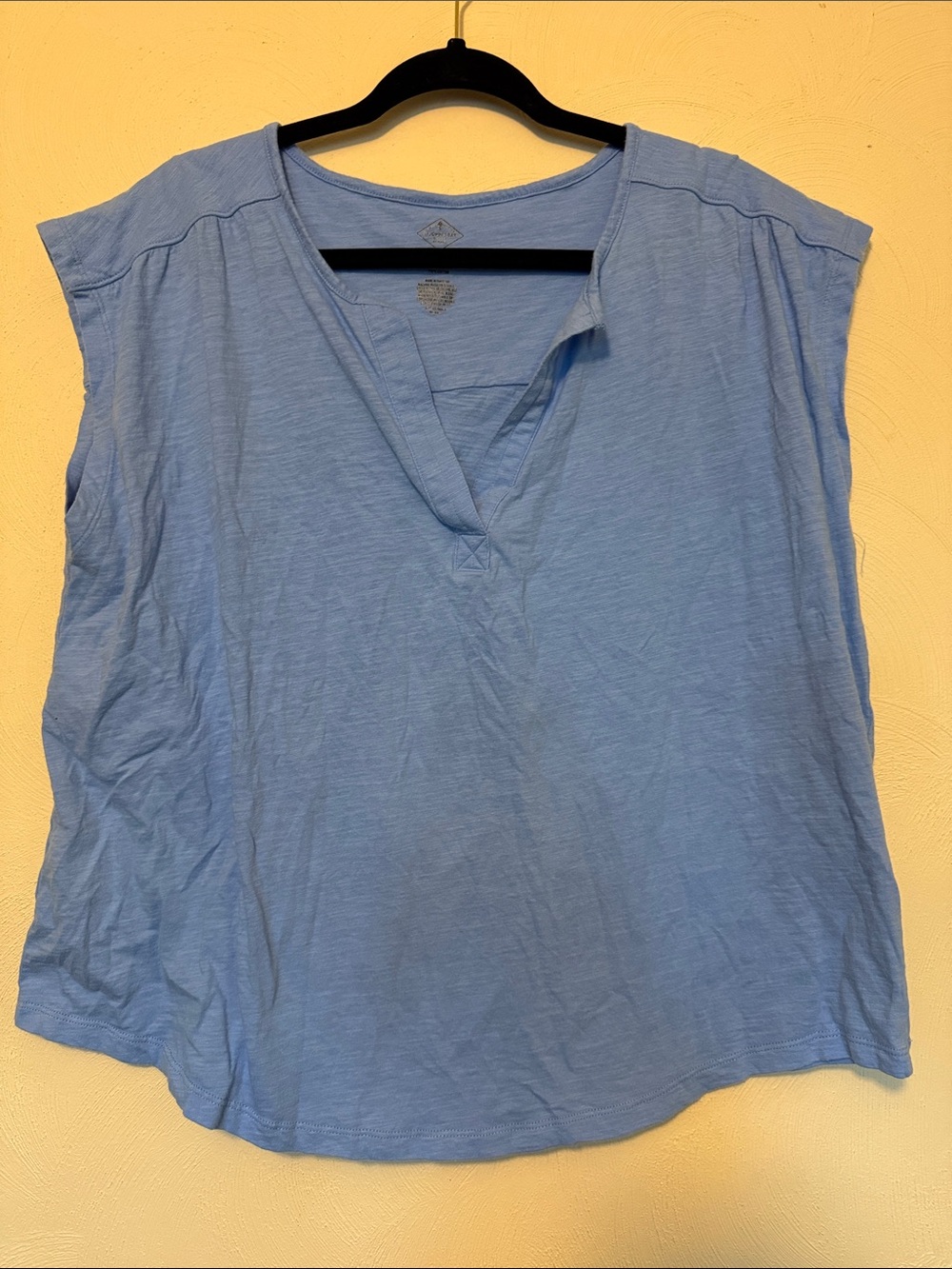 St. John's Bay Light Blue V-Neck Cap-Sleeve Tank